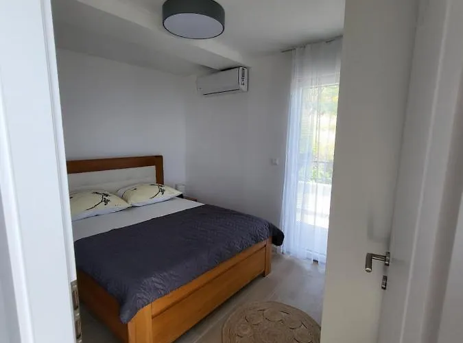 Kuca Za Odmor Anesa Villa Podgora (Split-Dalmatia)